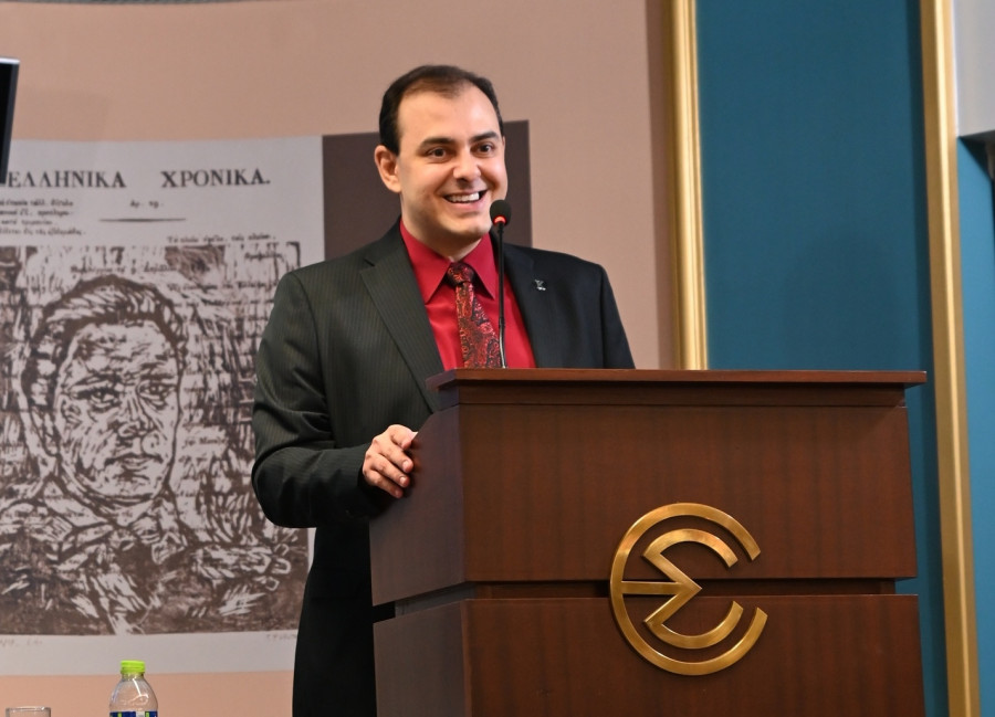 Kyriakos Kouzoumis - Me-fos-kai-melani-Vivlioparousiasi-9-12-2024-(5).jpg