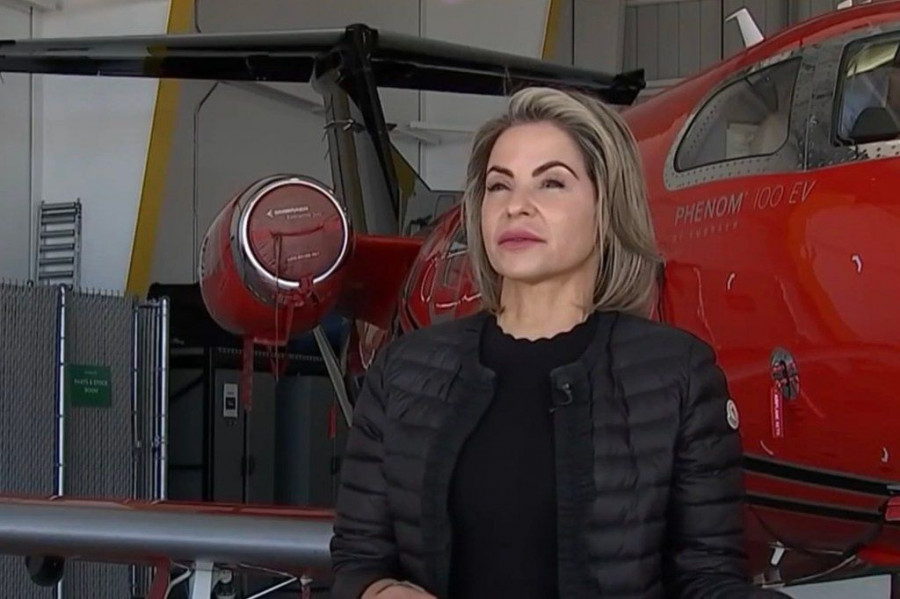 Flight Attendant Cassandra Martin was left awestruck by the orb.