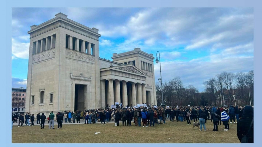 Μόναχο: Βγήκαν στους δρόμους οι Ομογενείς – Βροντοφώναξαν για τα Τέμπη [ΒΙΝΤΕΟ]