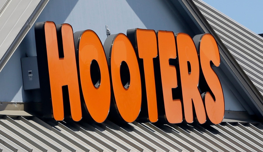 Hooters