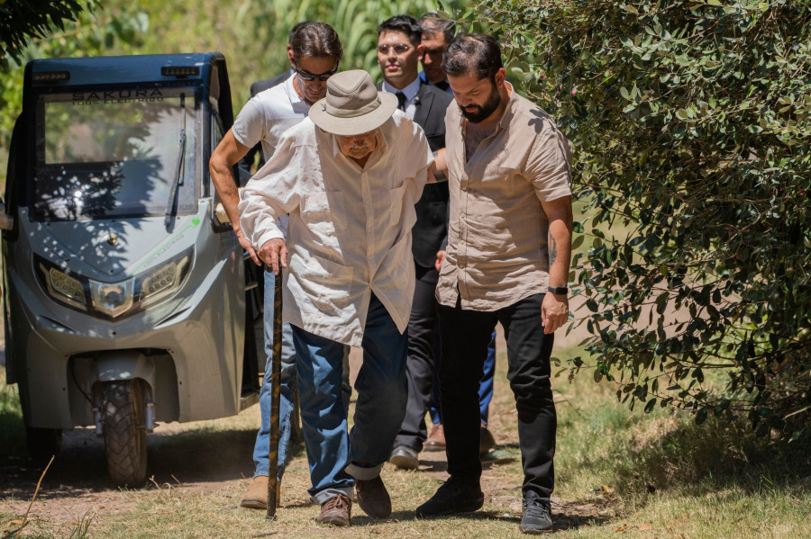 Uruguay Chile Mujica Boric