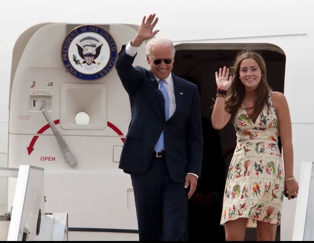 biden-naomi.jpg