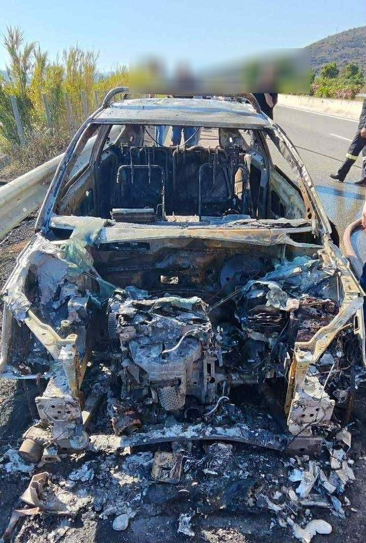 aytokinito fotia (3)