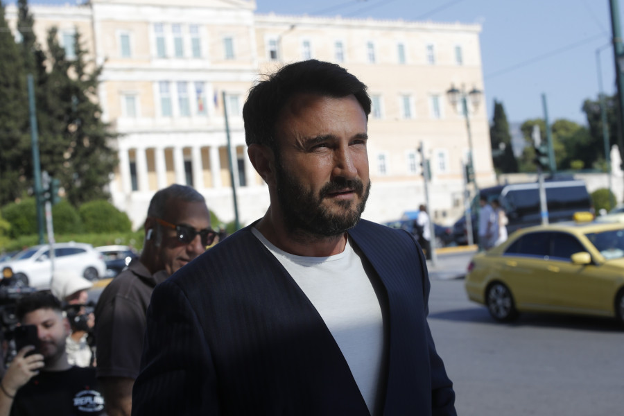 [378371] ÓÍÍÇÇ ÅÐÏÙÙ ÔÍ ÅÏ¬UEFA ÊÉ BIG-5 Ì MÔÊ ÉÅÏ Ô Í Ï FORMAT ÔÍ ÄSÕËÃÊÍ ÄÏÃÍÓ Ù (ÓÅÉÓ ÓÅMÏ / EUROKINISSI)