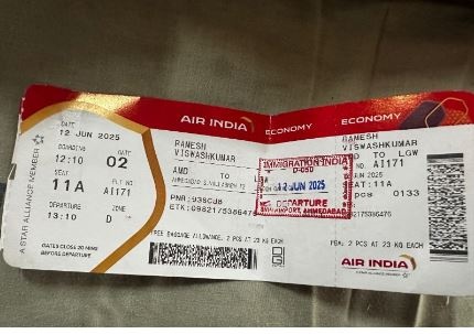 TICKET.jpg