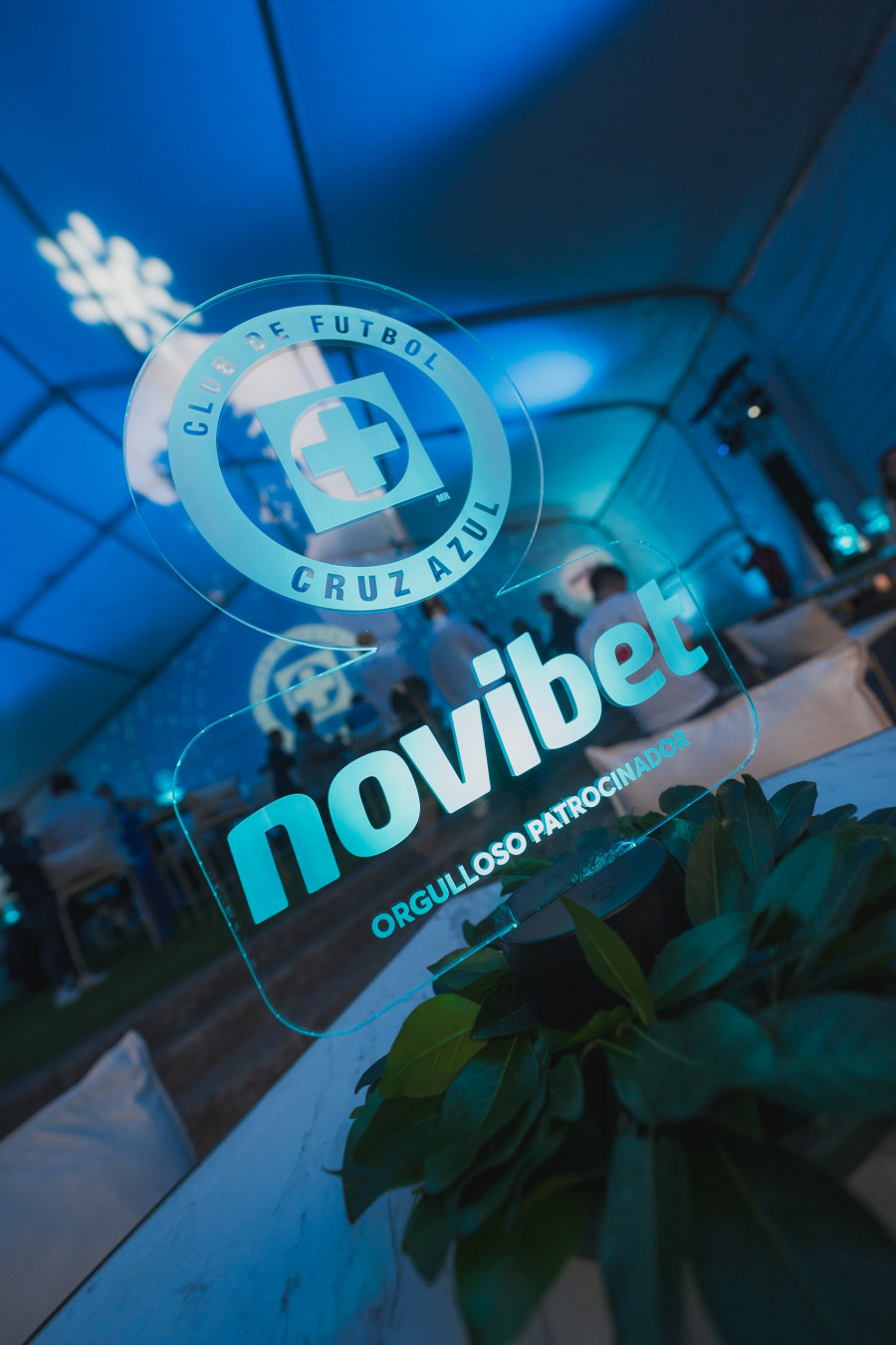 Novibet-Cruz-Azul-Sponsorship-(2).jpg