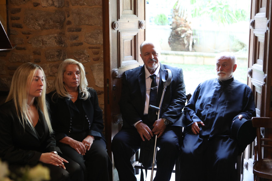 [378619] ΣΕ ΛΑΪΚΟ ΠΡΟΣΚΥΝΗΜΑ Η ΣΟΡΟΣ ΤΟΥ ΠΕΤΡΟΛΟΥΚΑ ΧΑΛΚΙΑ ΣΤΗΝ ΜΗΤΡΟΠΟΛΗ ΑΘΗΝΩΝ (ΣΩΤΗΡΗΣ ΔΗΜΗΤΡΟΠΟΥΛΟΣ/EUROKINISSI)