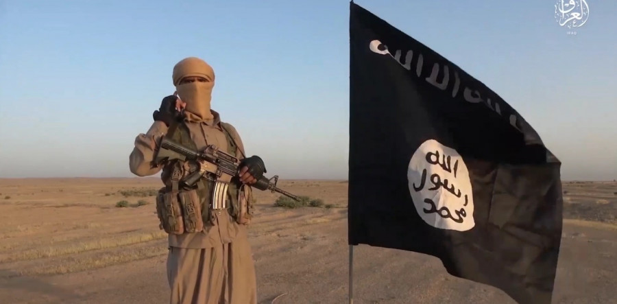 islamic state fighter.jpg