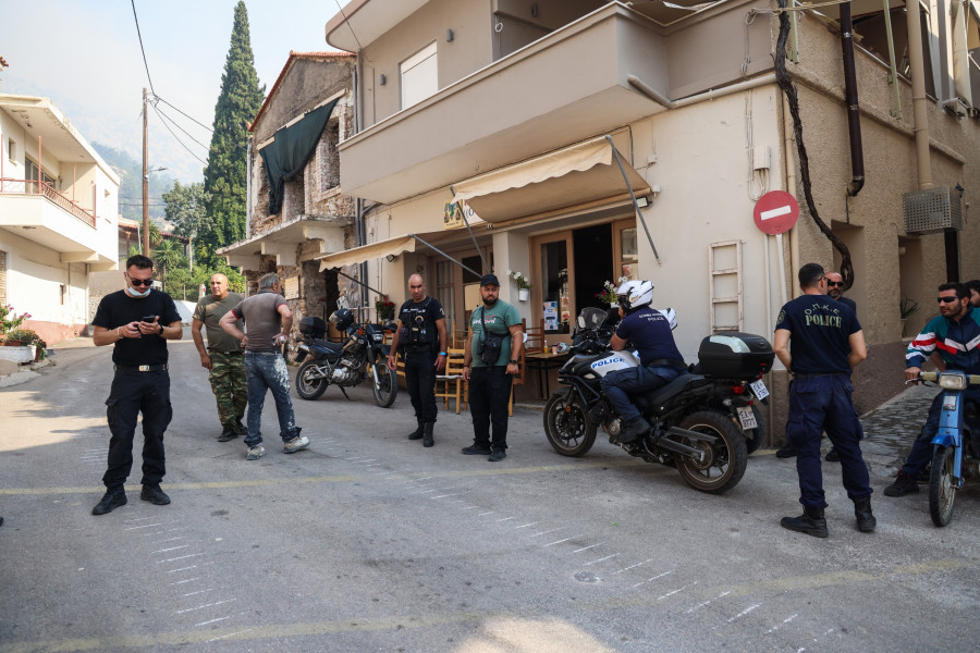 [378722] ΠΥΡΚΑΓΙΑ ΣΤΗΝ ΧΙΟ / 2η ΗΜΕΡΑ (ΚΩΣΤΑΣ ΑΝΑΓΝΩΣΤΟΥ/EUROKINISSI)