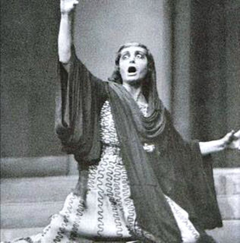 Ελένη Παπαδάκη 