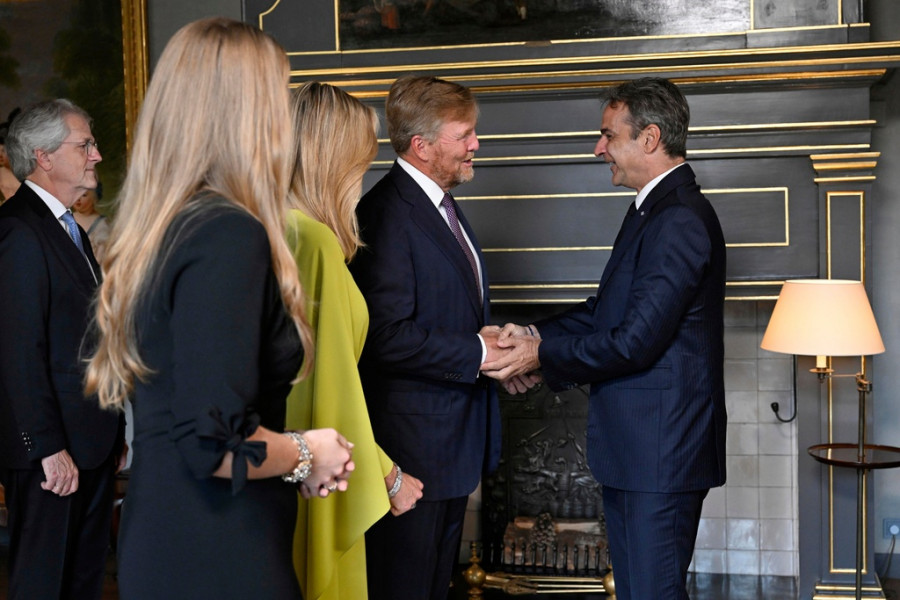 mitsotakis nato summit