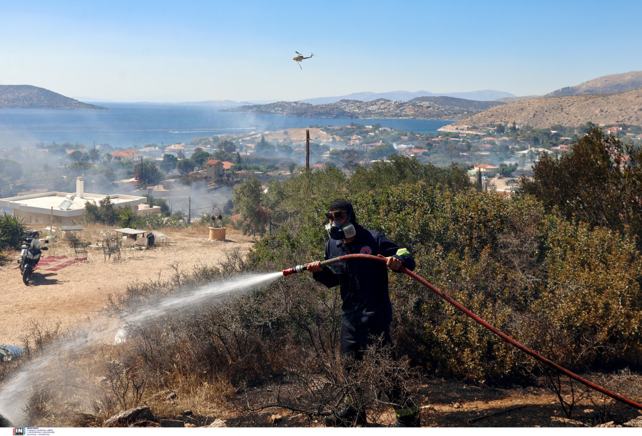 ΦΩΤΙΑ ΣΤΗΝ ΠΑΛΑΙΑ ΦΩΚΑΙΑ ΑΤΤΙΚΗΣ