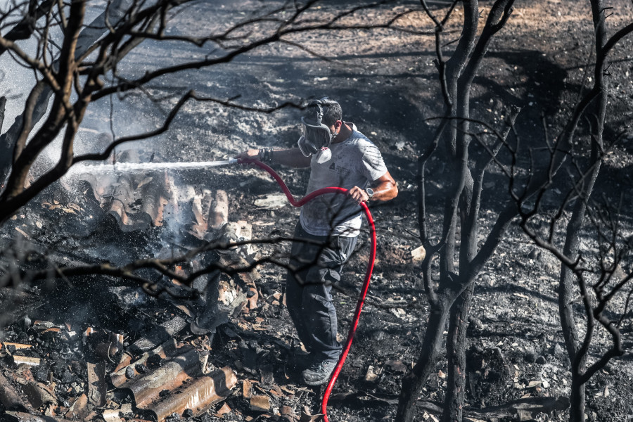 [378828] ΠΥΡΚΑΓΙΑ ΣΤΗΝ ΠΑΛΑΙΑ ΦΩΚΑΙΑ ΑΤΤΙΚΗΣ (ΣΩΤΗΡΗΣ ΔΗΜΗΤΡΟΠΟΥΛΟΣ/EUROKINISSI)