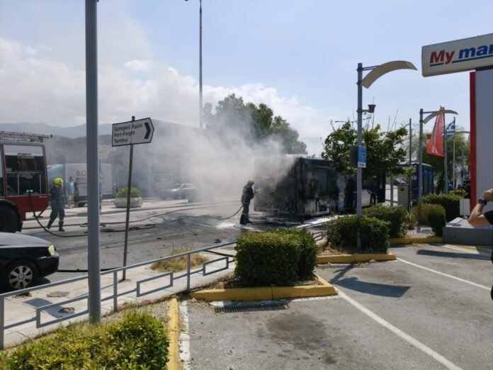 Φωτιά λεωφορείο