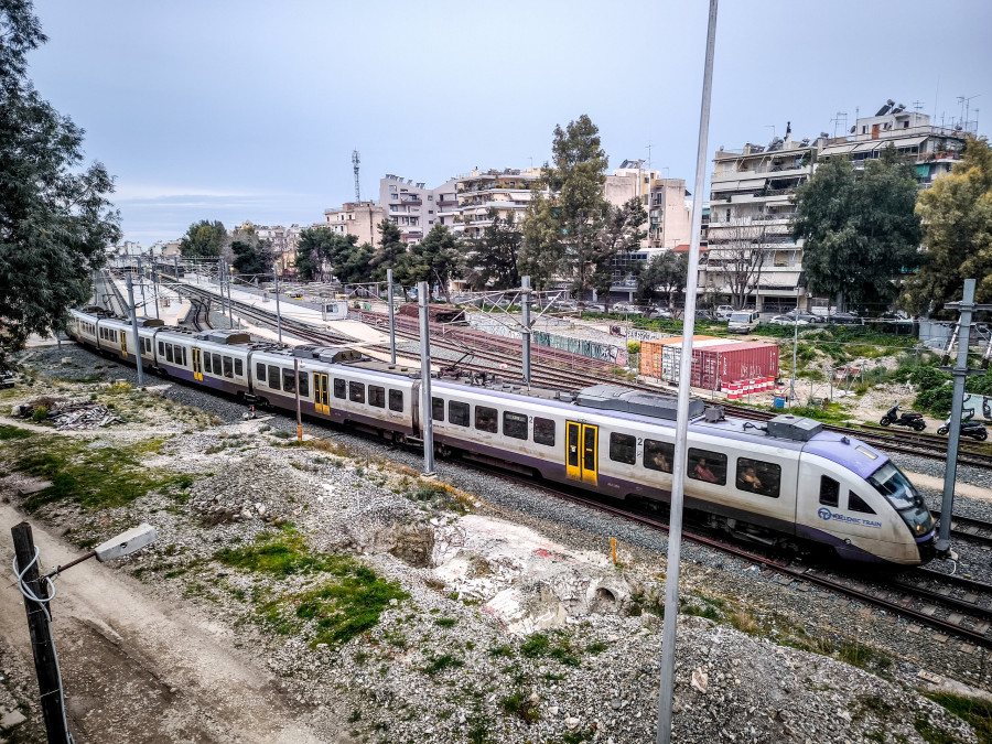 προαστιακός