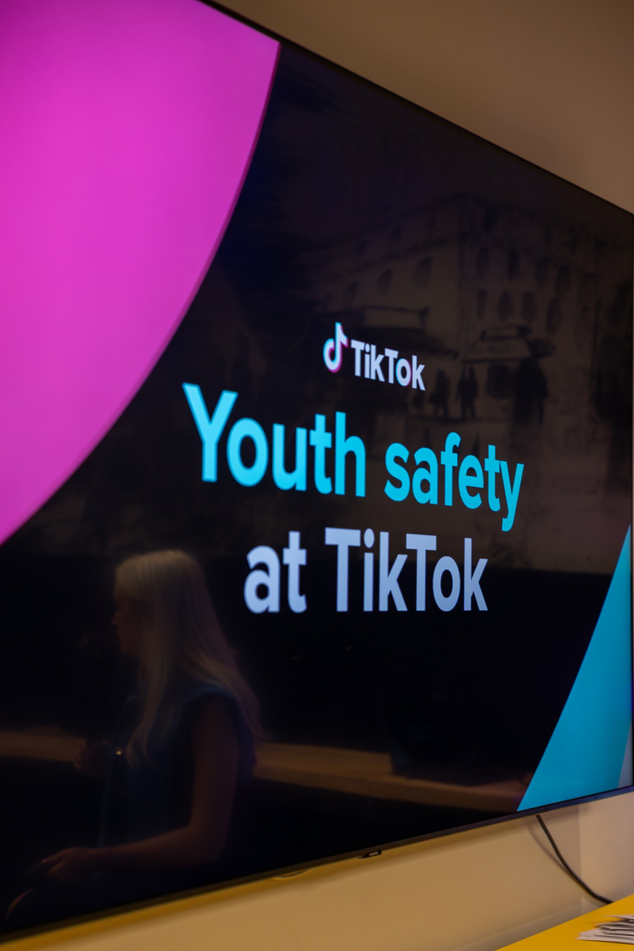 tiktok-260625-47.jpg