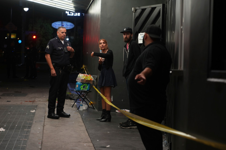 los-angeles-police-crowd-crash
