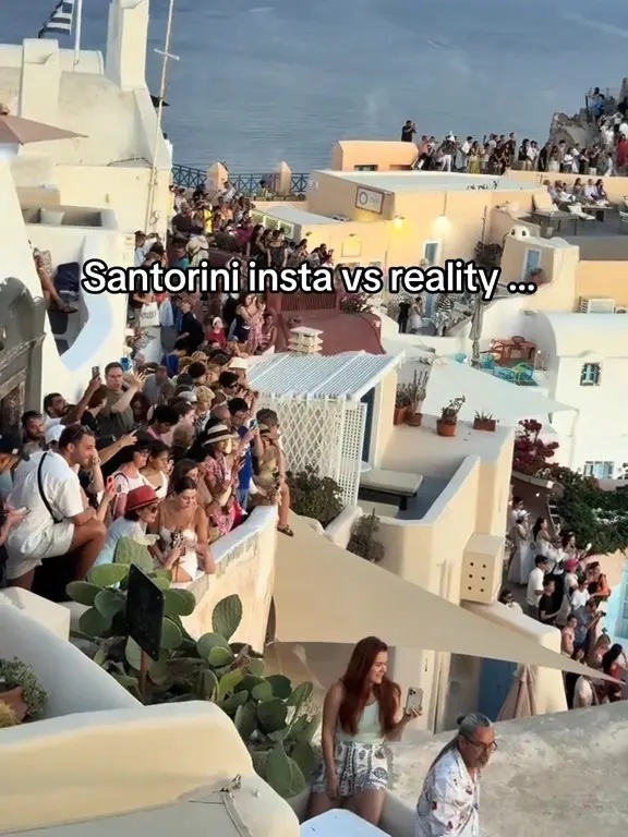 santorini-overtourism.jpg