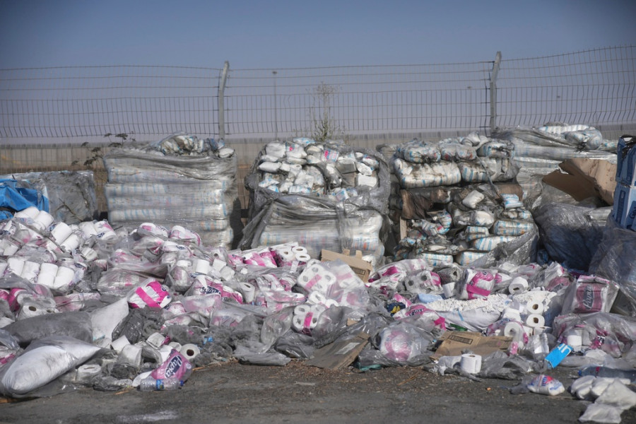 Mideast Wars Aid Access-Explainer