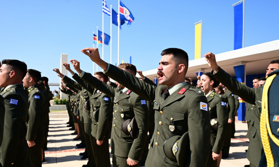 Βάσεις: Αυξήθηκαν κατά 37 οι εισακτέοι στην Ευελπίδων