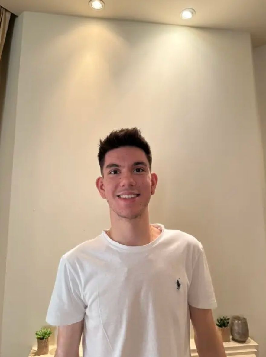 «Από το Απάτσι... στο Πανεπιστήμιο»: Οι φετινοί επιτυχόντες των Πανελλαδικών και οι ιστορίες πίσω από τα μόρια