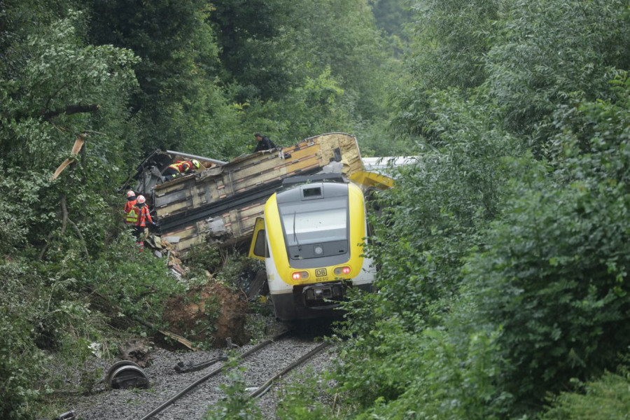 germanytrainderailed31443.jpg