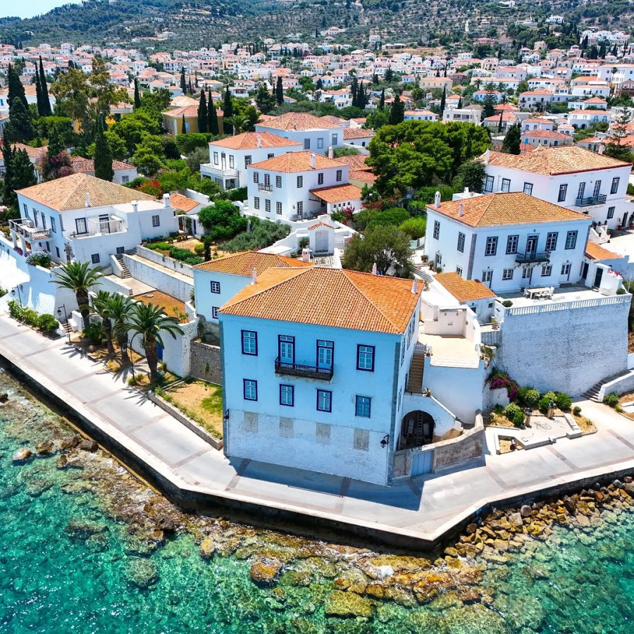 σπέτσες