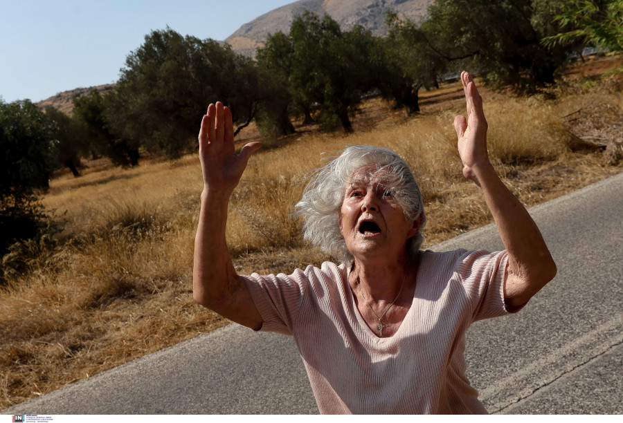 ΠΥΡΚΑΓΙΑ ΣΤΗΝ ΚΕΡΑΤΕΑ