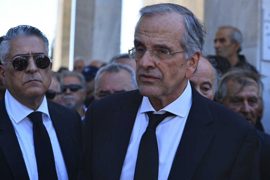 Η κηδεία της Λένας Σαμαρά