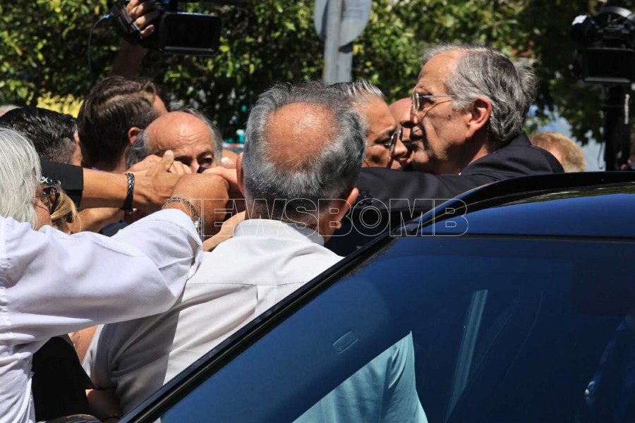 Κηδεία Λένας Σαμαρά 