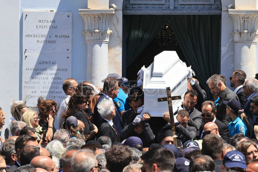 Κηδεία της Λένας Σαμαράς