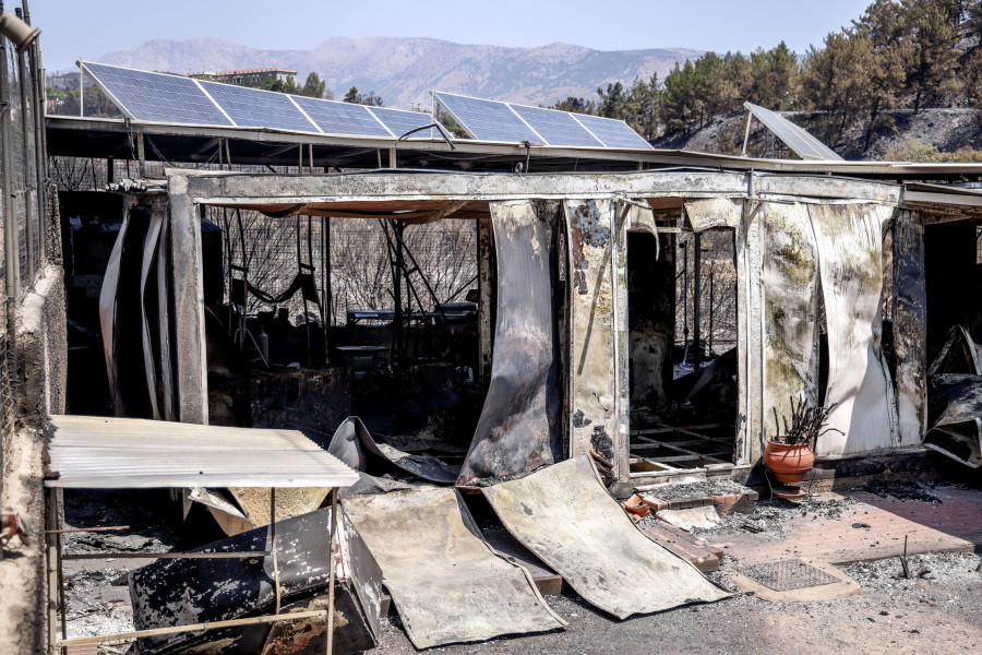 ΤΡΙΤΗ ΗΜΕΡΑ ΤΗΣ ΠΥΡΚΑΓΙΑΣ ΣΤΗΝ ΧΙΟ (ΚΩΣΤΑΣ ΑΝΑΓΝΩΣΤΟΥ/EUROKINISSI)