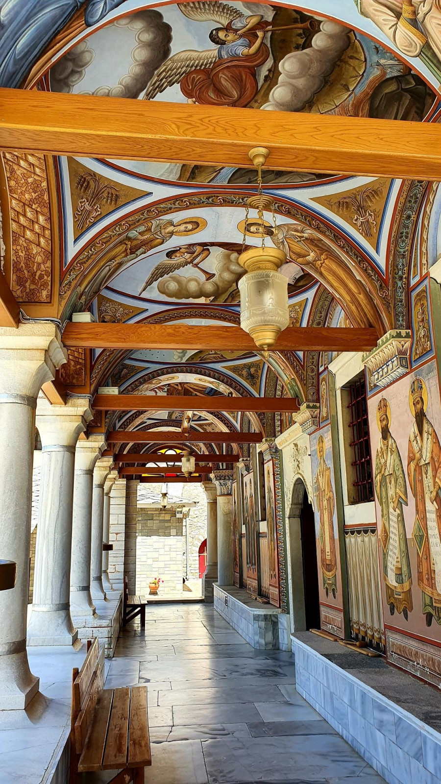 Παναγιά Εικοσιφοίνισσα