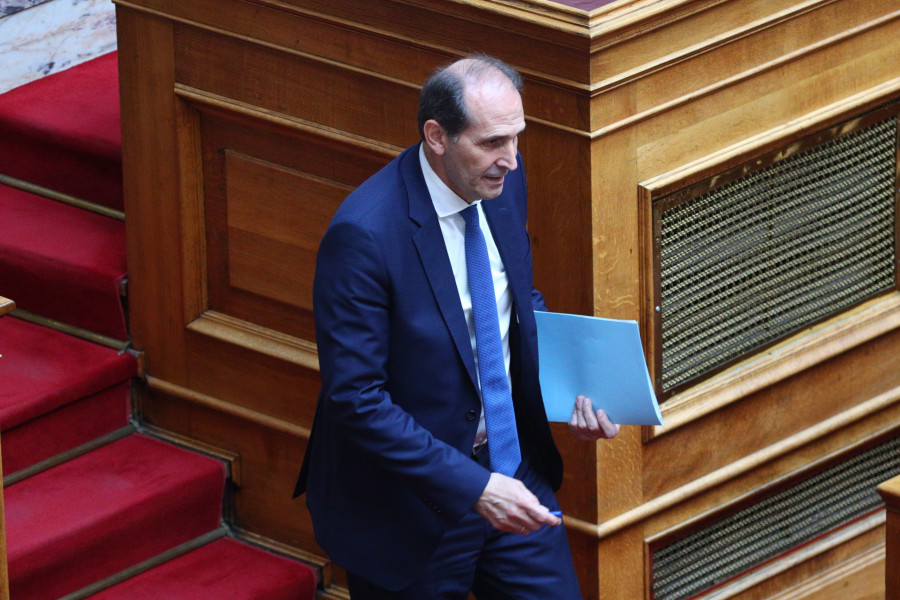 Απόστολος Βεσυρόπουλος