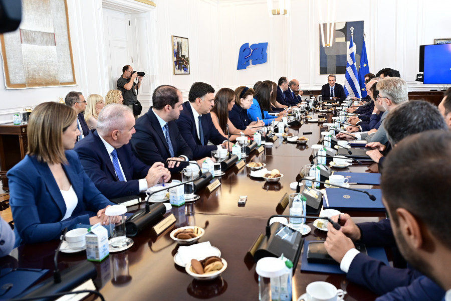 [379981] ΣΥΝΕΔΡΙΑΣΗ ΤΟΥ ΥΠΟΥΡΓΙΚΟΥ ΣΥΜΒΟΥΛΙΟΥ ΥΠΟ ΤΟΝ ΠΡΩΘΥΠOΥΡΓΟ ΚΥΡΙΑΚΟ ΜΗΤΣΟΤΑΚΗ (ΜΙΧΑΛΗΣ ΚΑΡΑΓΙΑΝΝΗΣ / EUROKINISSI)