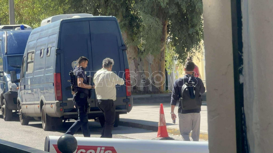Εμπρηστής Παλλήνη