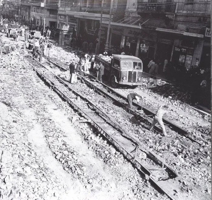 to-3hlwma-twn-grammwn-toy-tram-sthn-a8hna.jpg