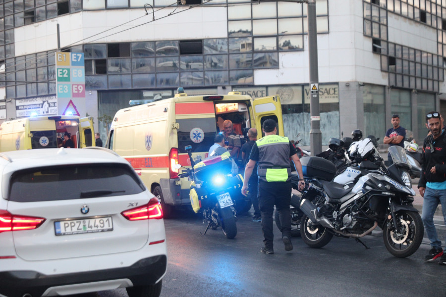 ΣΥΓΚΡΟΥΣΗ ΛΕΩΦΟΡΕΙΟΥ ΜΕ ΤΡΑΜ