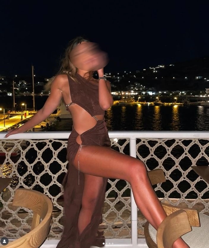 1757880824769-535399841-influencer1.jpg