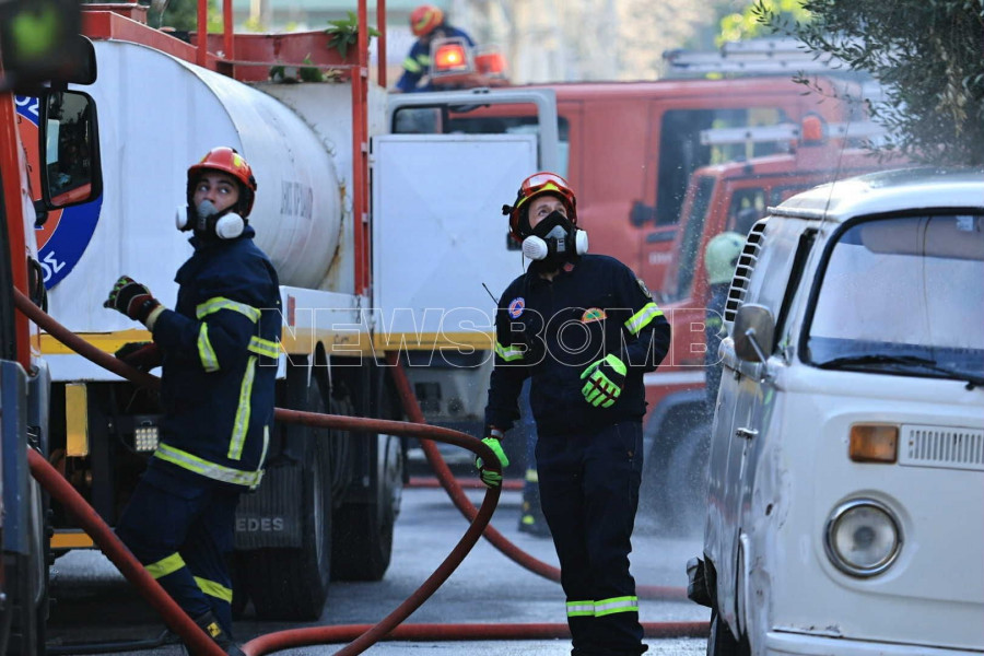 φωτια ρεντη