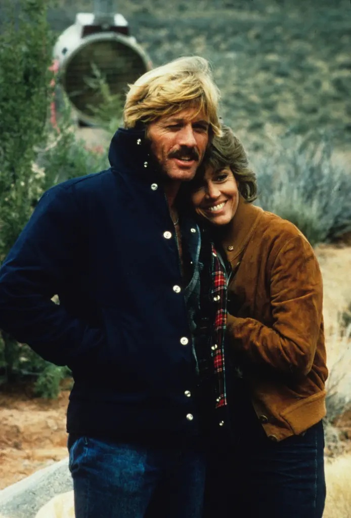 robert-redford-jane-fonda-relax-111523909.jpg