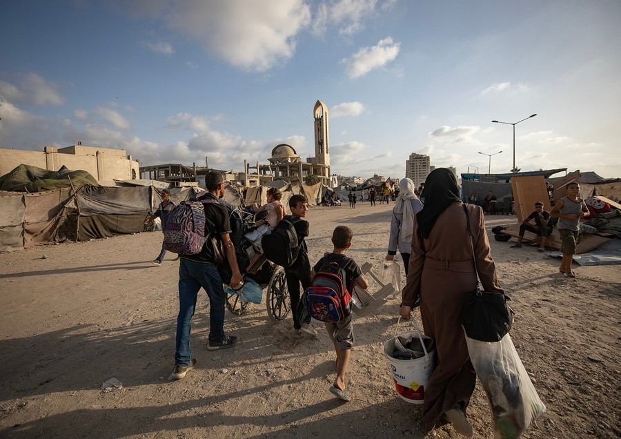 Israel ramps up offensive in the Gaza Strip