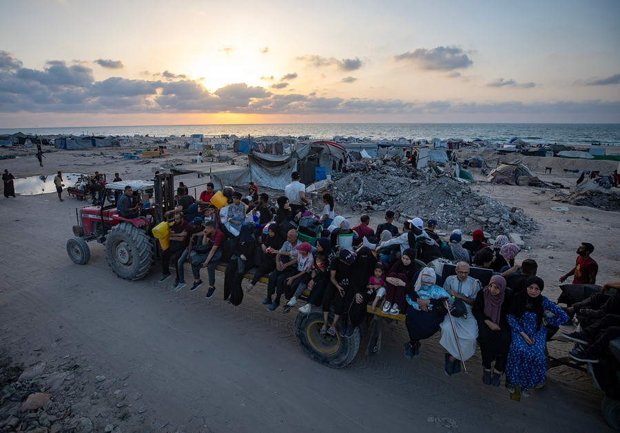 Israel ramps up offensive in the Gaza Strip