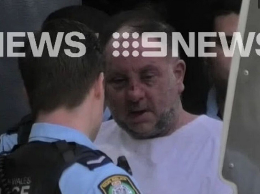 Αρτέμιος Μίντζας - Ομογενής