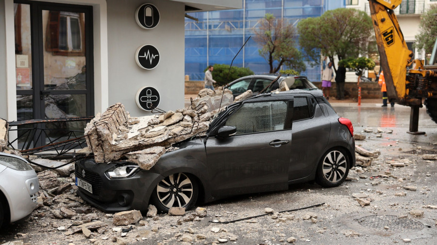 κατάρρευση μπαλκονιού