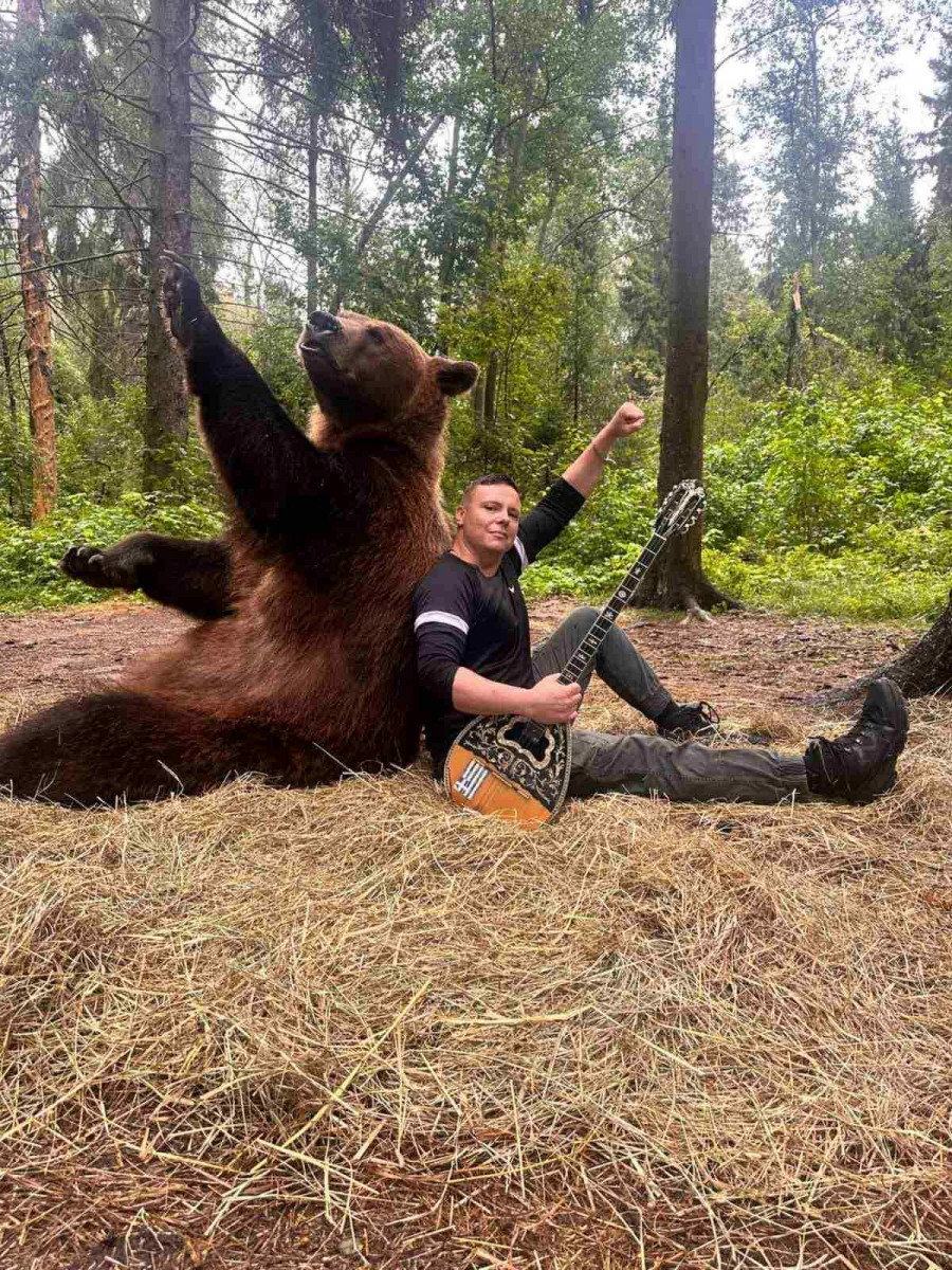 Μόσχα - Αρκούδα- Μπουζούκι