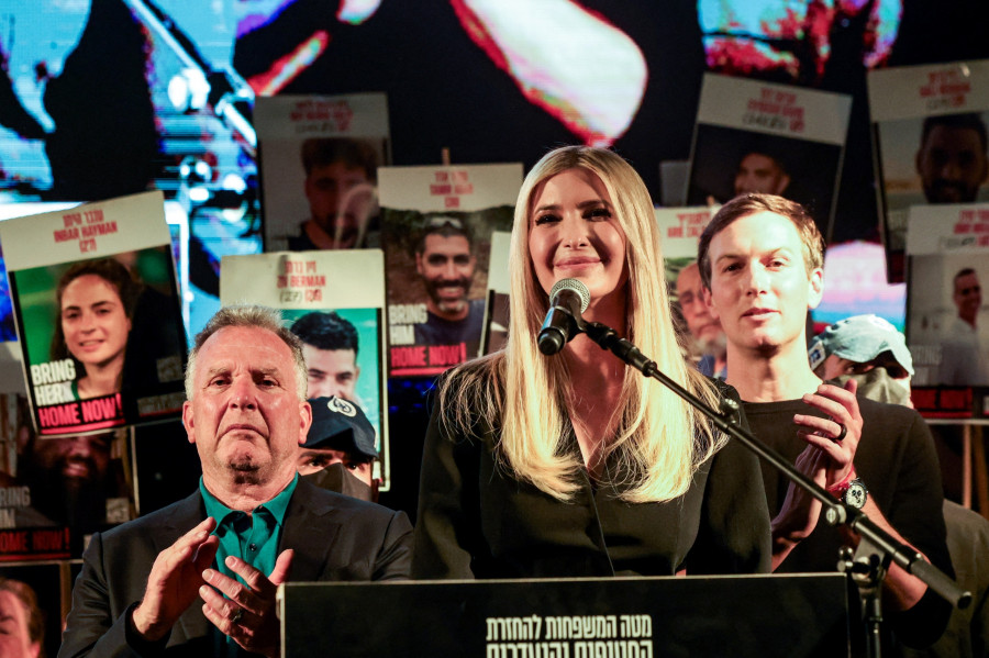 Ιβάνκα-πλατεία ομ΄ρηων