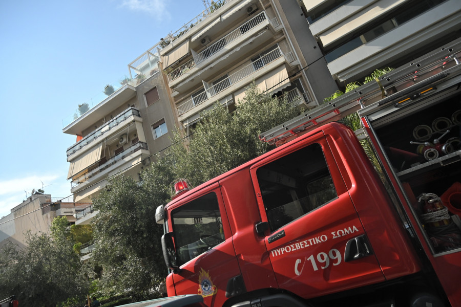 Πυρκαγιά σε διαμέρισμα στη Νέα Σμύρνη.