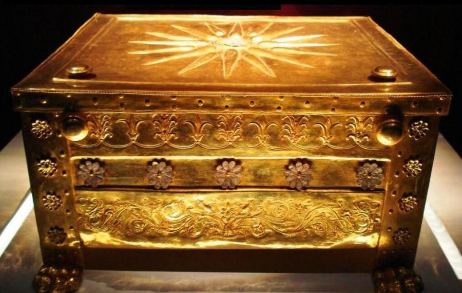 goldlarnacaofphilipp2.jpg