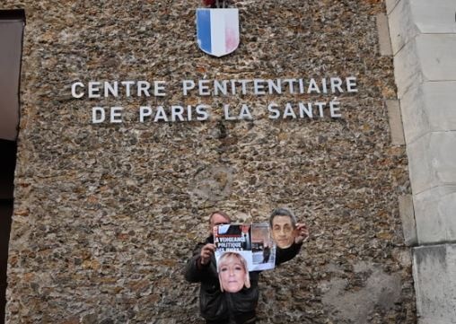 sante.jpg